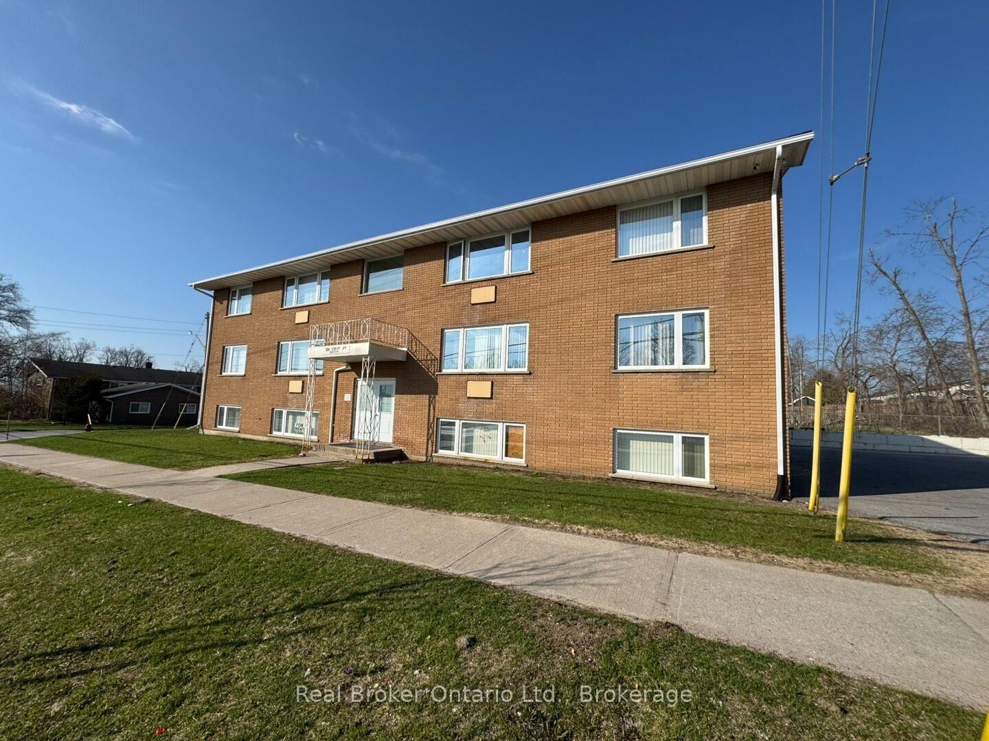 Photo de la propriété:  301 West Street N 7  ON L3V 5E1 