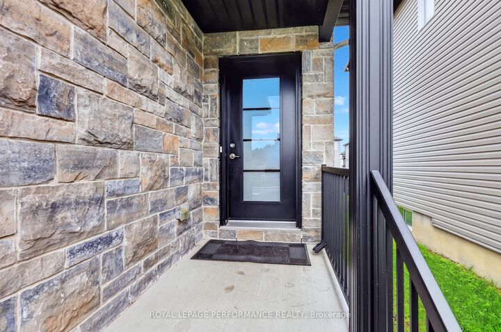 Property Photo: 934 Chablis Crescent ON K0A 1W0