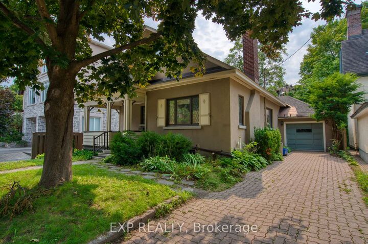 Property Photo: 304 Stewart Street B ON K1N 6K6