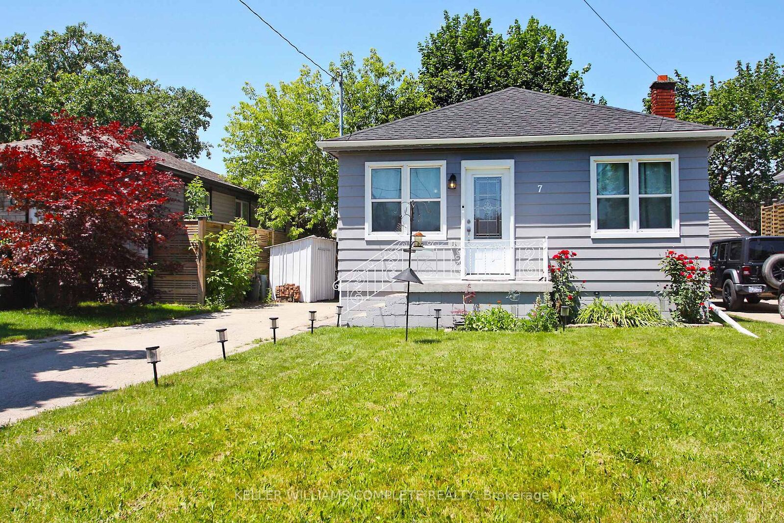 Property Photo:  7 Lampton Place  ON L8H 6J7 