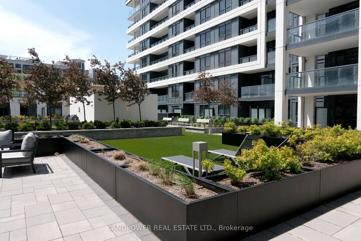 Property Photo:  9 Clegg Road 819  ON L6G 0H3 