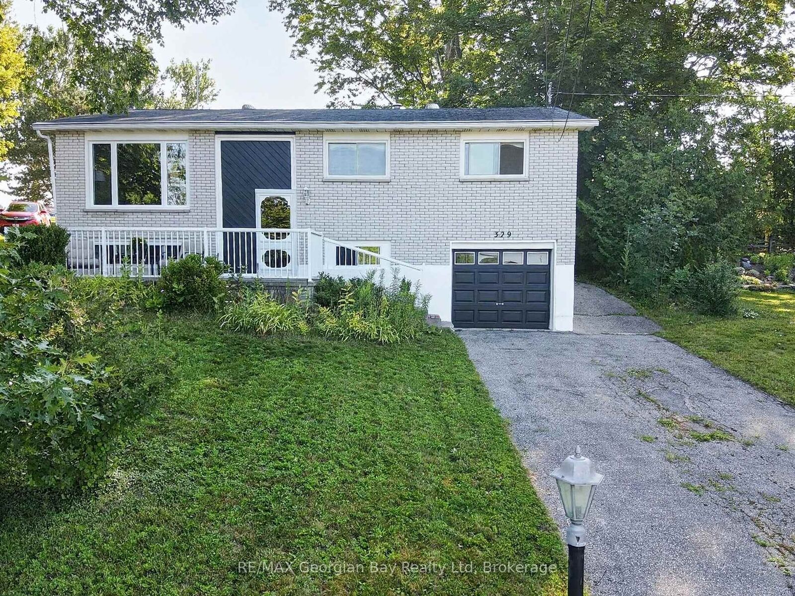 Property Photo:  329 Church Street  ON L9M 1G5 