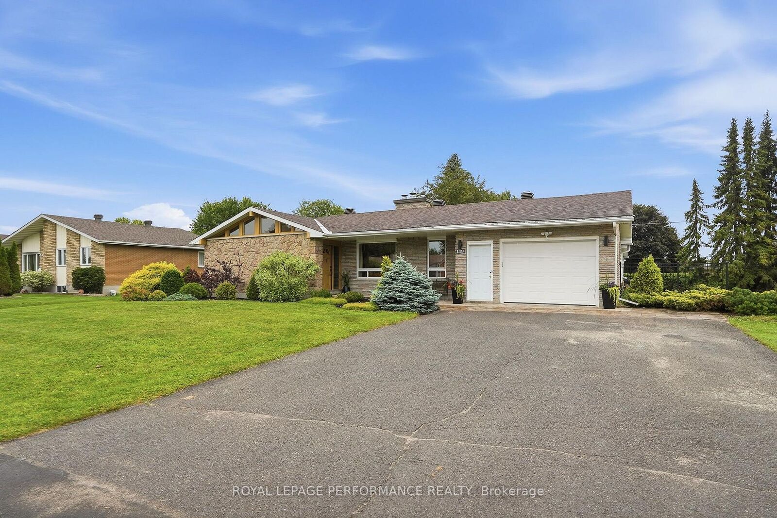 Property Photo: 119 Centenaire Street ON K0A 1W0