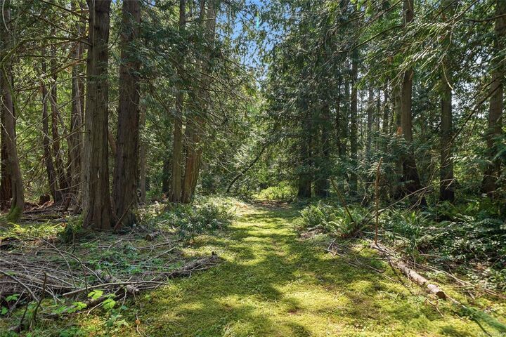 Property Photo: 850 Village Way BC V9K 1K8