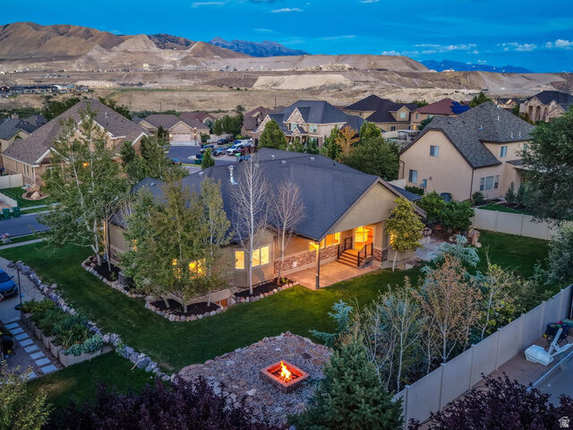 Property Photo: 15596 S Broken Arrow Dr W UT 84065