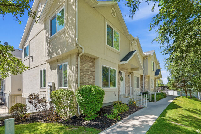 Property Photo:  371 E 760 N  UT 84097 