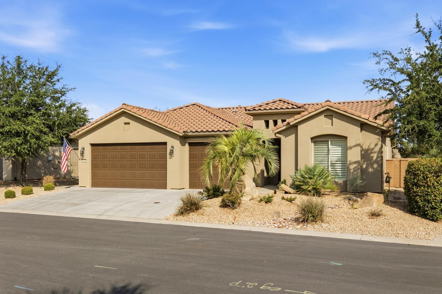 Property Photo:  1430 W Songbird Dr  UT 84790 