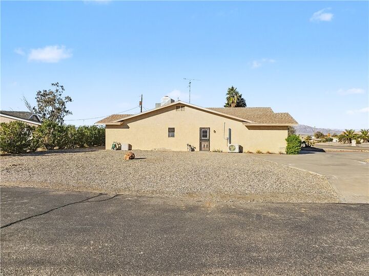 Property Photo:  569 Acoma Boulevard  AZ 86403 