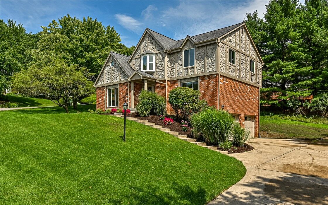 Property Photo: 10022 Oakridge Dr PA 15090