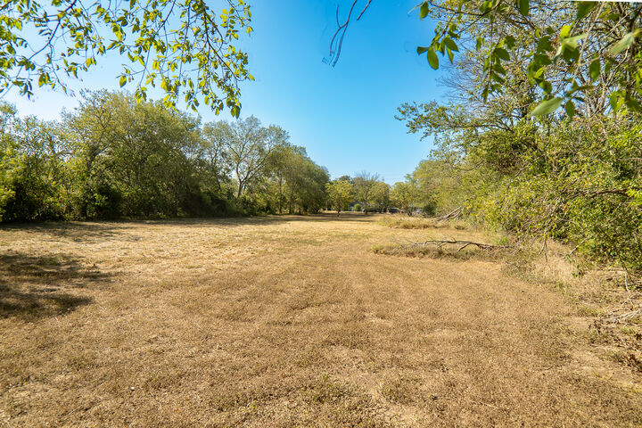 Property Photo:  904 Linden Street  TX 78602 