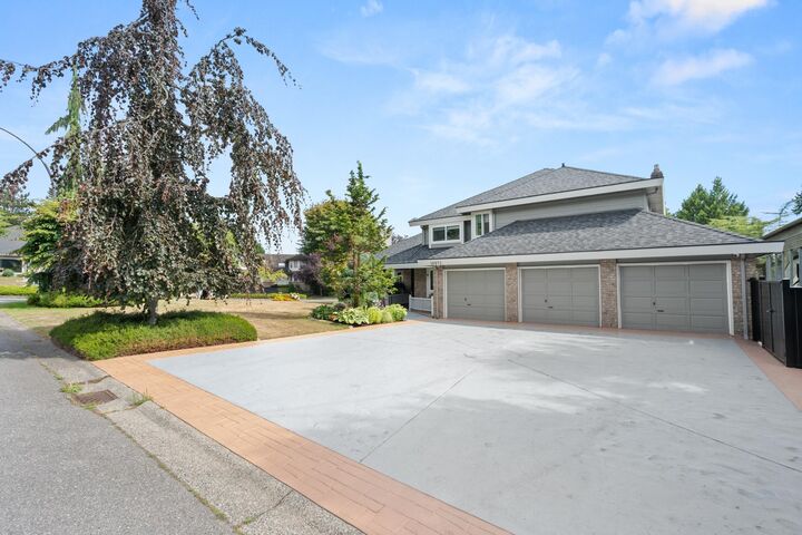 Property Photo: 14972 81A Avenue BC V3S 7H4