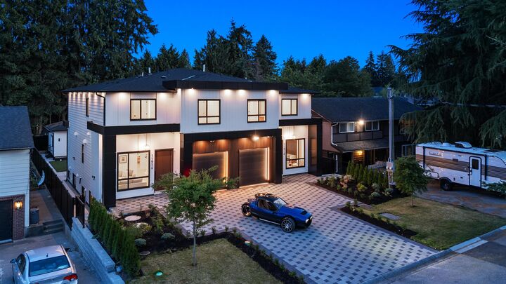 Property Photo: 11914 78B Avenue BC V4C 1S1