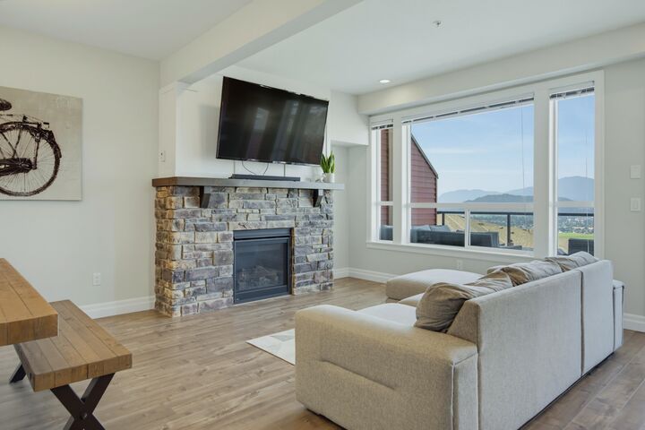 Property Photo: 6026 Lindeman Street 92 BC V2R 0W1