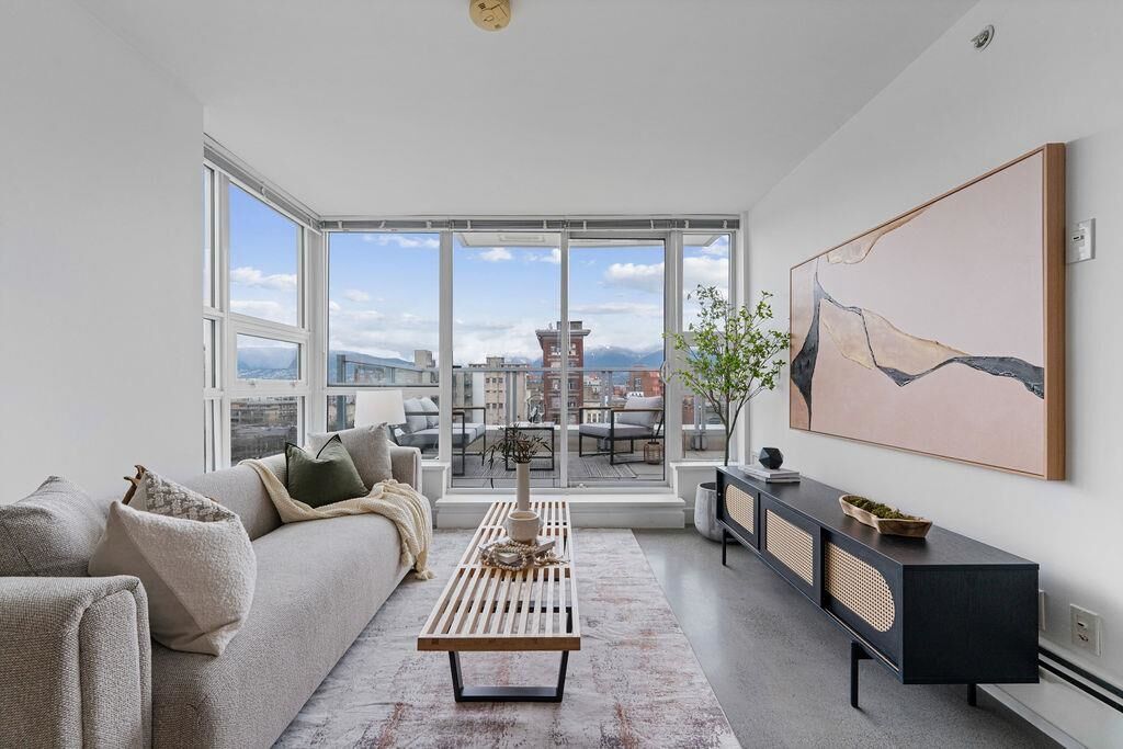 Property Photo: 231 E Pender Street BC V6A 0G3