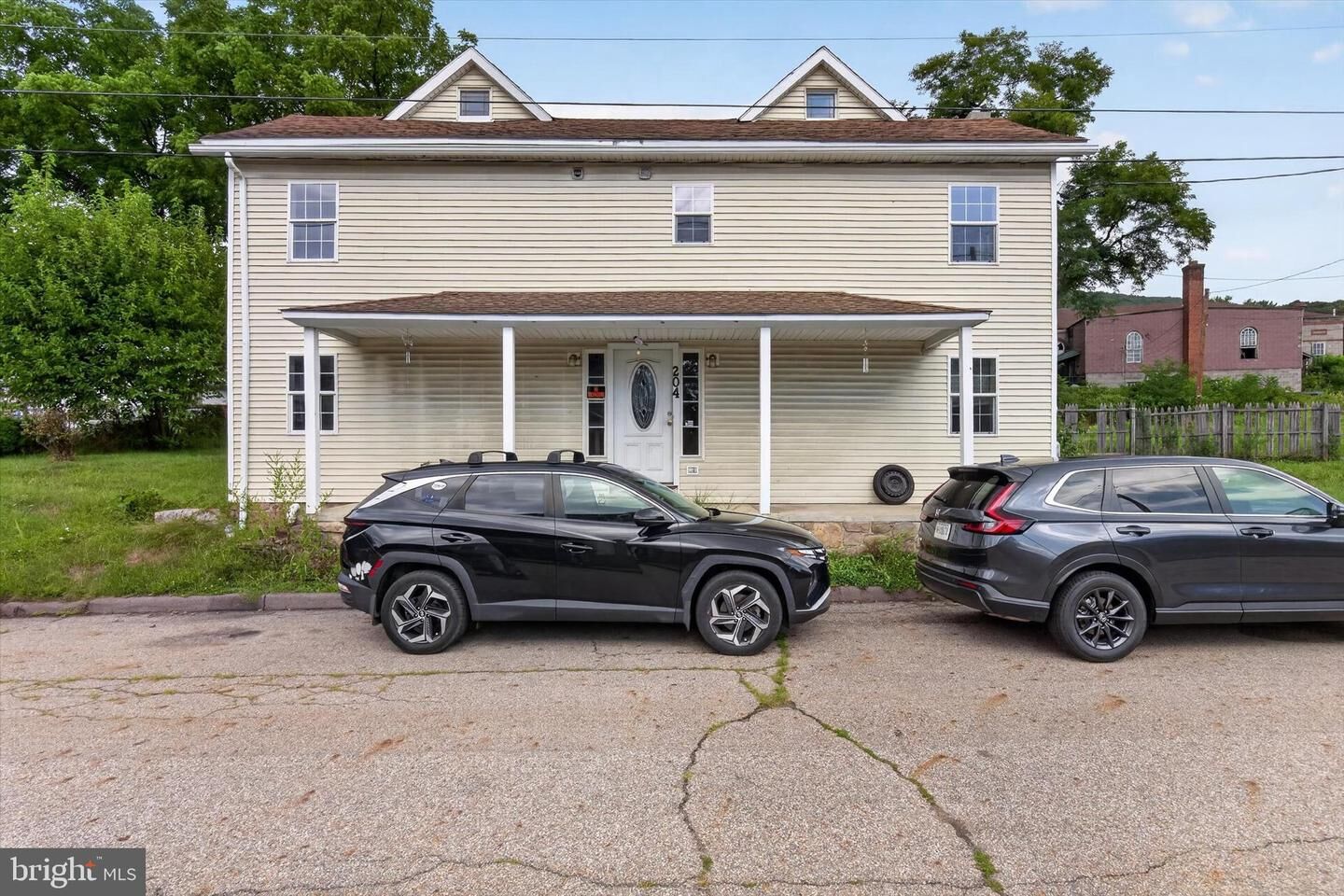 Property Photo:  204 Walnut Street  PA 17097 