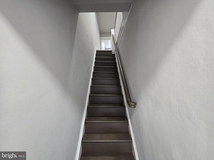 Property Photo:  5206 Euclid Street 2nd Floor  PA 19131 