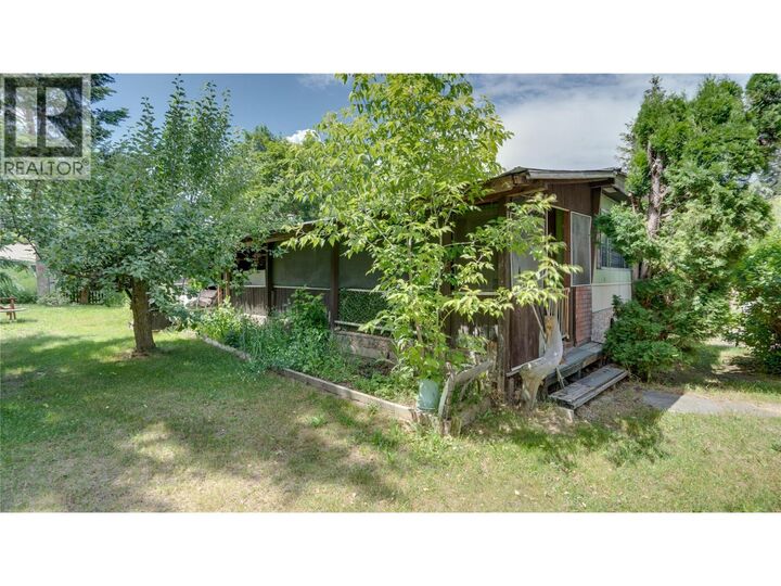 Property Photo: 686 Powell Road BC V0E 2G7