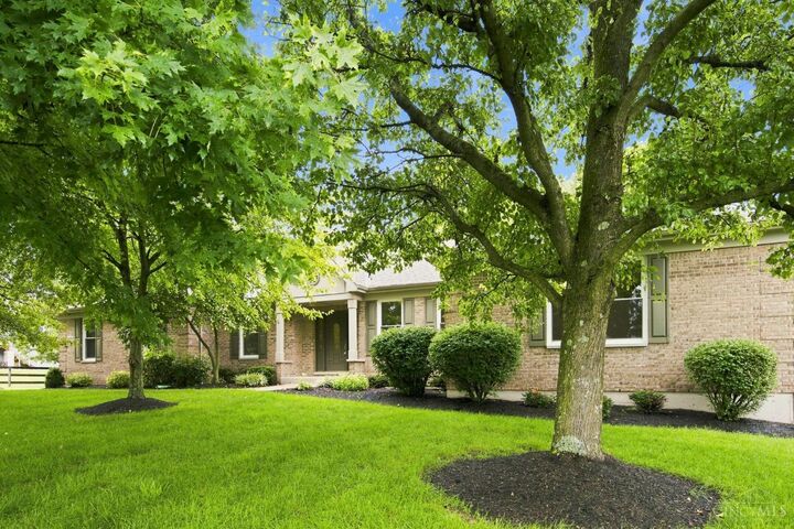 Property Photo: 2338 Point View Court OH 45036