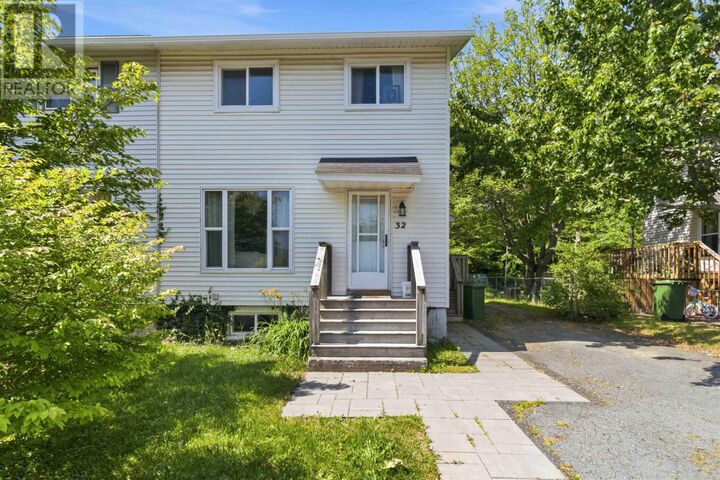 32 Lynnville Drive — photo 1