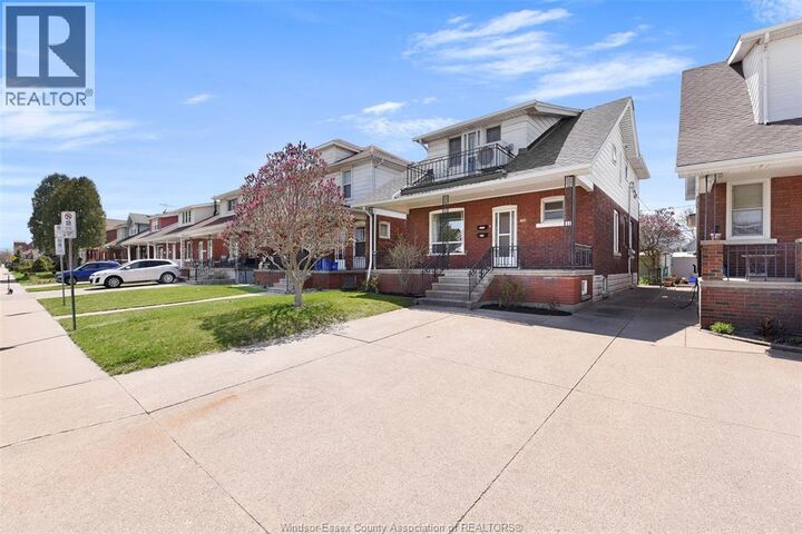 Property Photo: 1069 Marentette Avenue Upper ON N9A 2A4