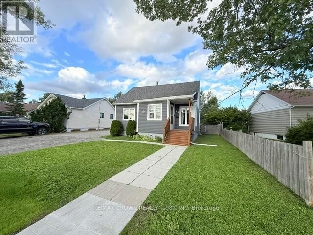 Property Photo: 13 Oak Street ON P5N 2A1