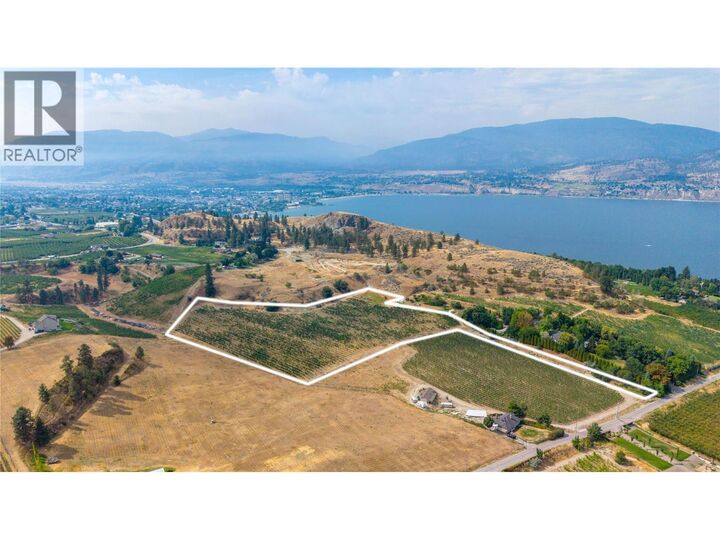 Property Photo:  1170 Corbishley Avenue  BC V2A 8V2 
