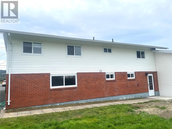 206 Main Road — photo 1