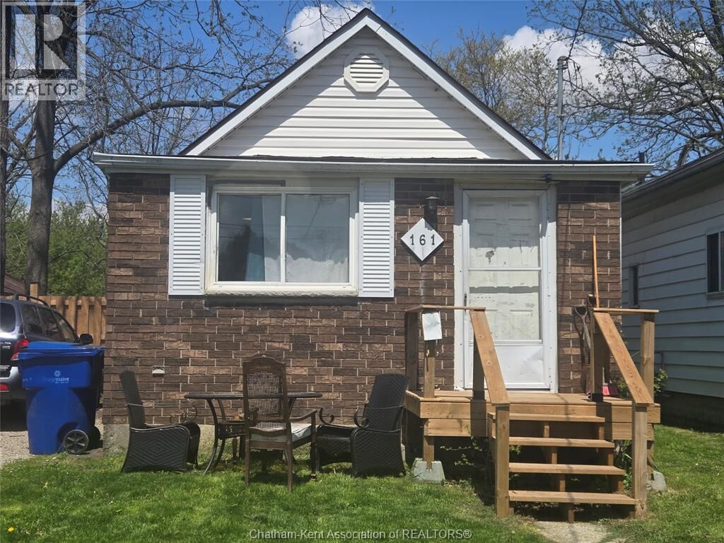 Property Photo:  161 Wellington Street East  ON N7M 3P2 