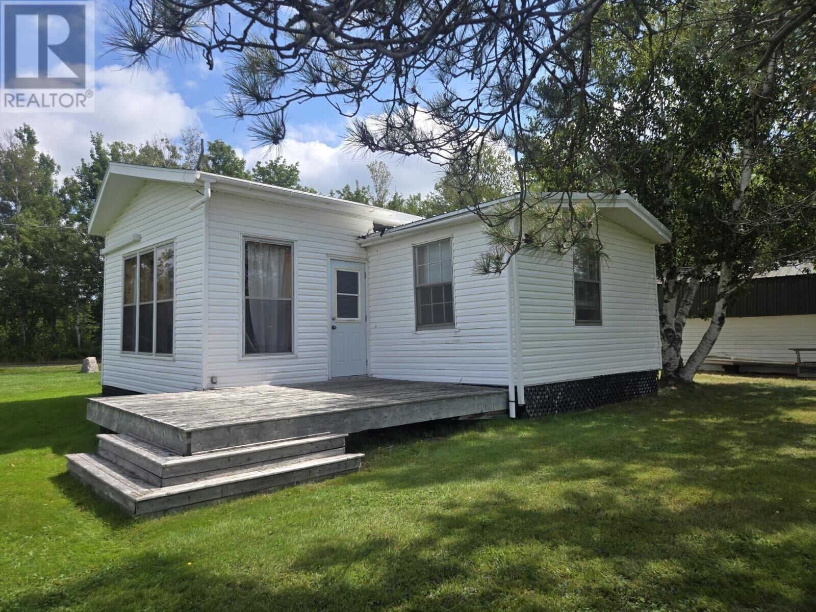 Property Photo: 25 Sunset Drive NS B0K 1V0