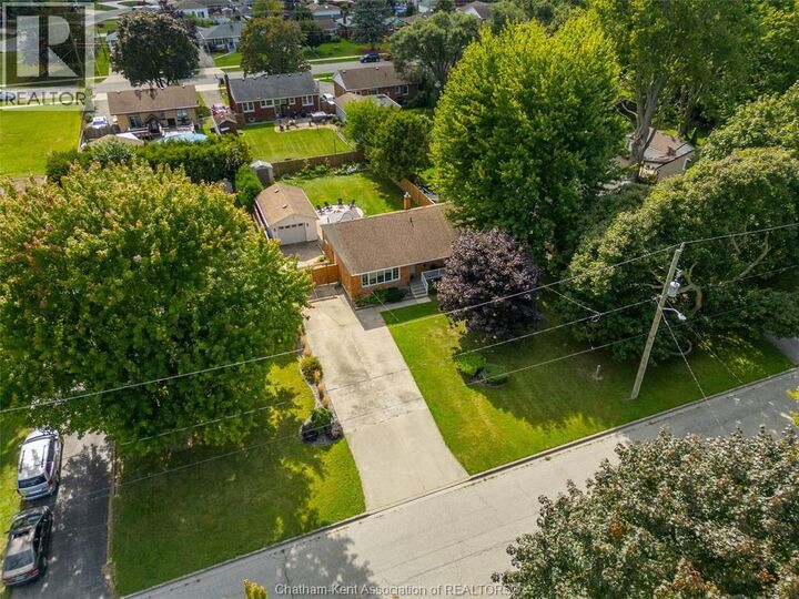 Property Photo:  26 Canterbury Street  ON N7L 3S5 
