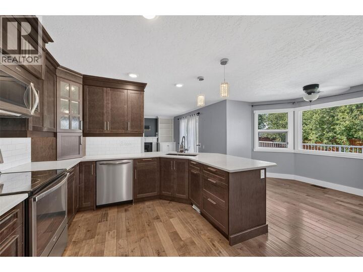 Property Photo:  10717 Cottonwood Crescent  BC V1G 4E4 