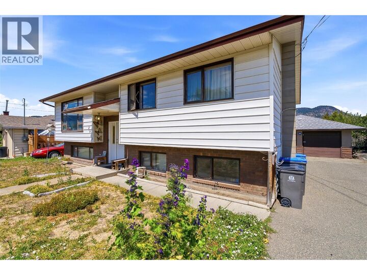 Property Photo: 2613 Coutlee Avenue BC V1K 1A9