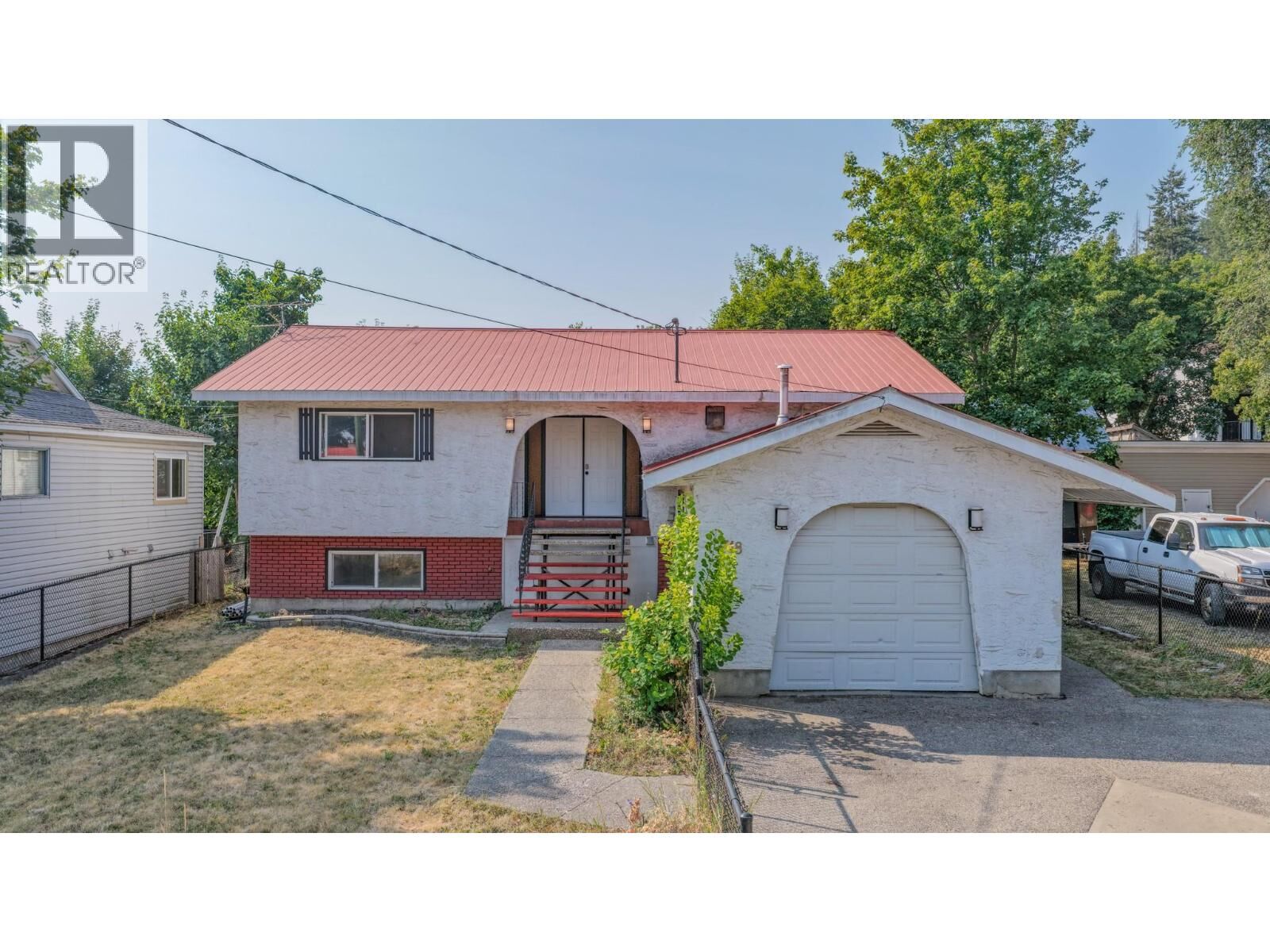 Property Photo: 718 Russell Avenue BC V0E 1V0