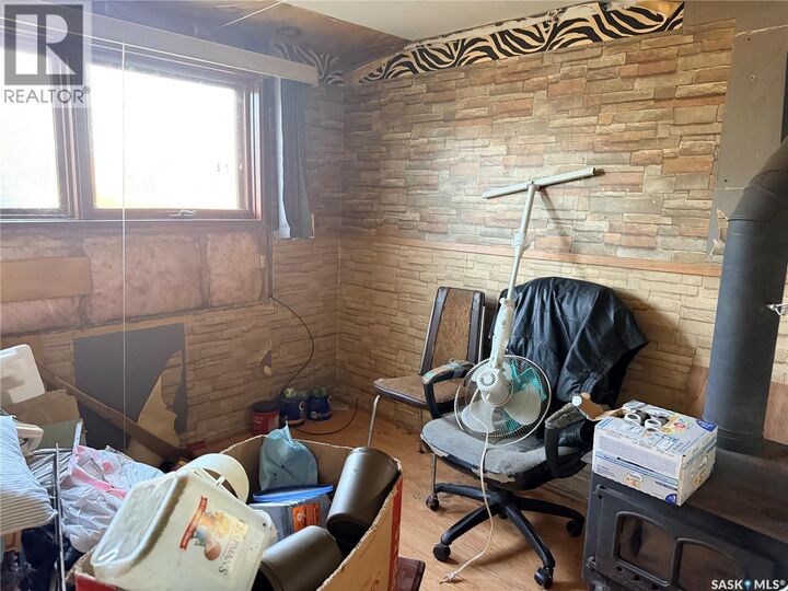 Property Photo:  118 Warwick Street  SK S0N 1T0 