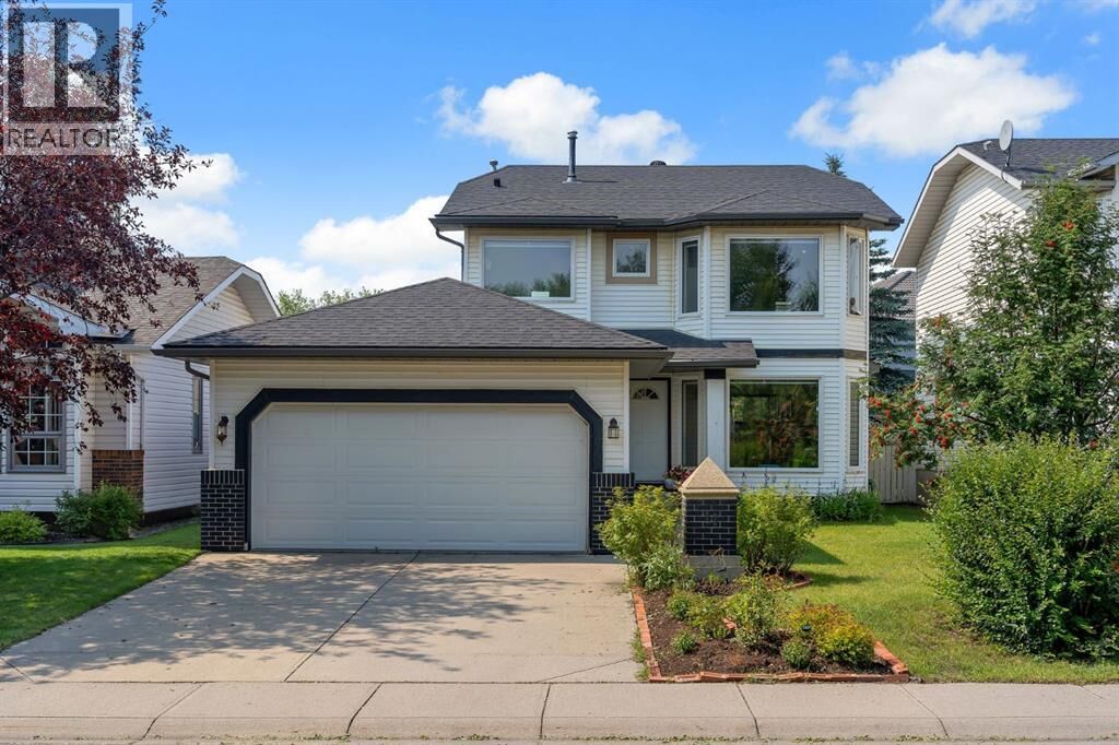 Property Photo: 11 Arbour Summit Close Northwest AB T3G 3W1