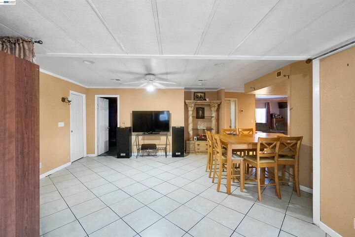 Property Photo: