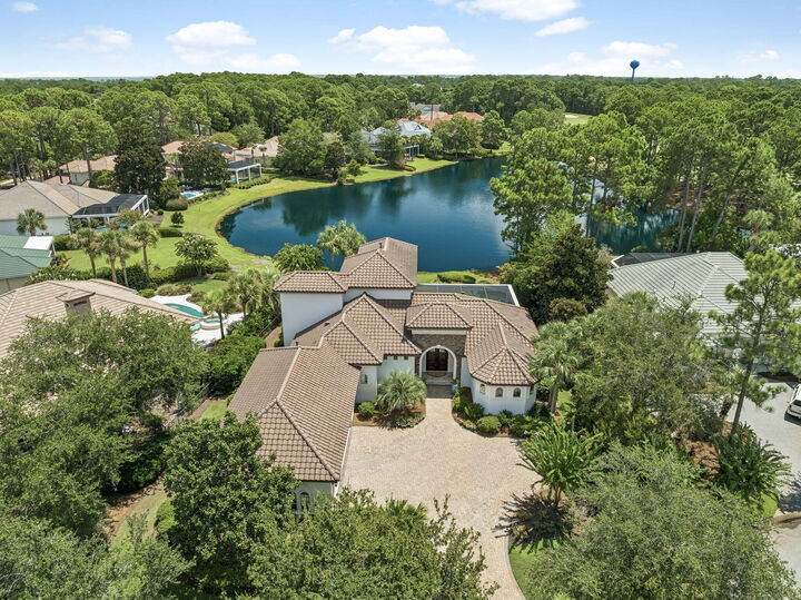Property Photo:  2911 Loblolly Court  FL 32550 