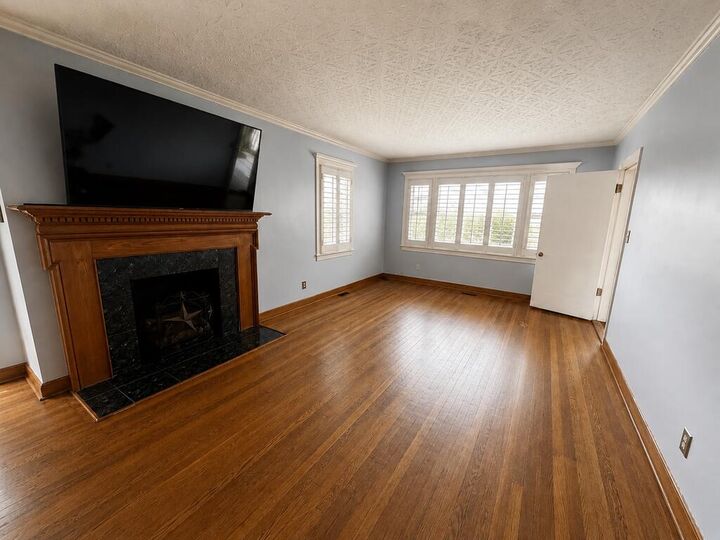 Property Photo:  725 Court Street  KY 41240 