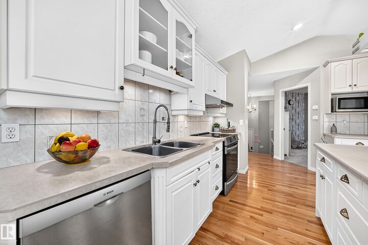 Property Photo: 4210 37 Avenue NW AB T6L 7C3