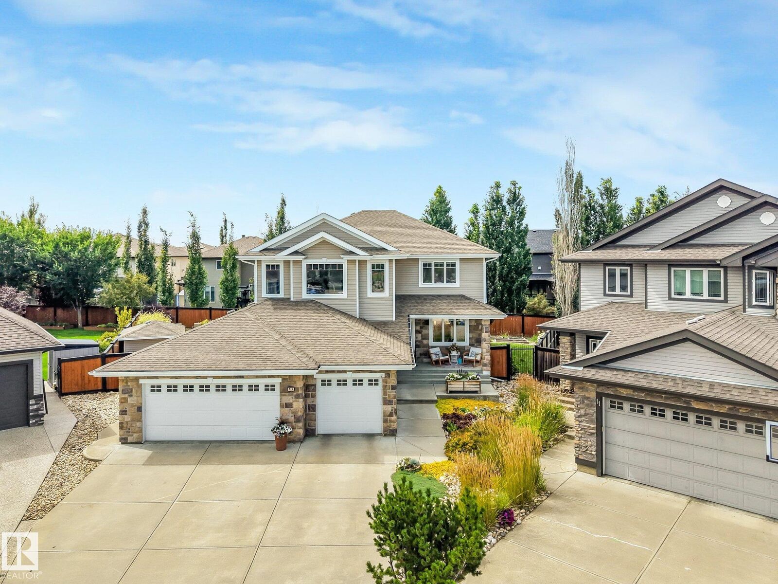 Property Photo: 13 Dillon Bay AB T7X 0E5