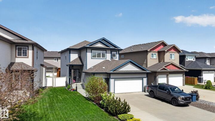 Property Photo:  9630 106 Avenue  AB T8R 1E2 