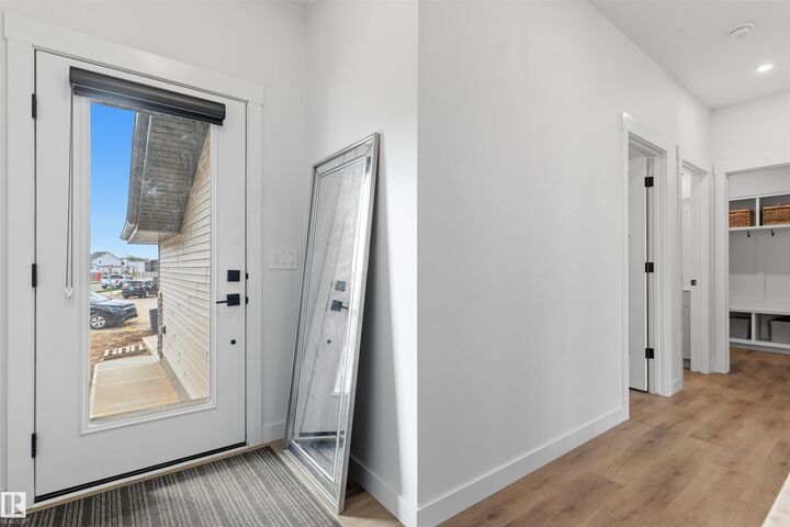 Property Photo:  22328 88 Avenue NW  AB T5T 7Y3 