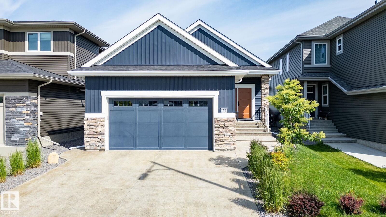 Property Photo:  45 Evermore Crescent  AB T8N 7W9 