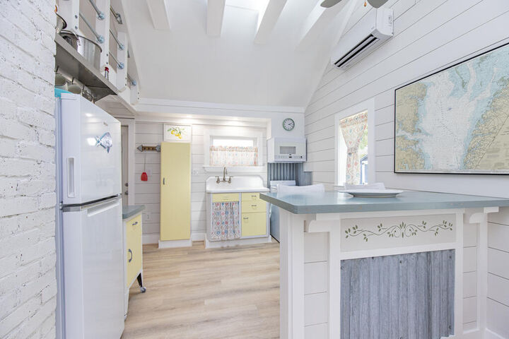 Property Photo:  14547 Broadway Rd  VA 23417 