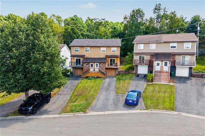 Property Photo: 76 Angelview Court NB E3B 7A8