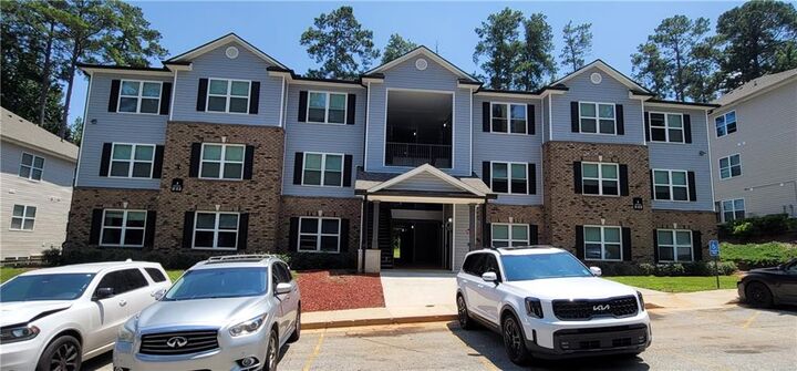 Property Photo:  3103 Fairington Village Drive  GA 30038 