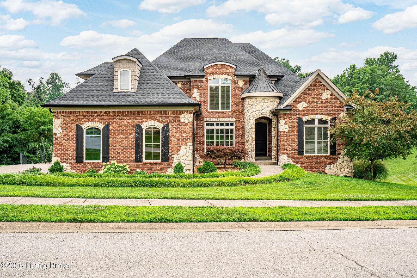 Property Photo:  3642 Woodland Lakes Dr  IN 47119 