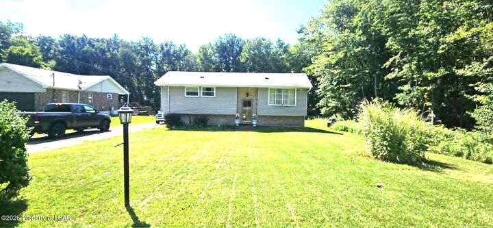 Property Photo:  549 Pardeesville Road  PA 18202 