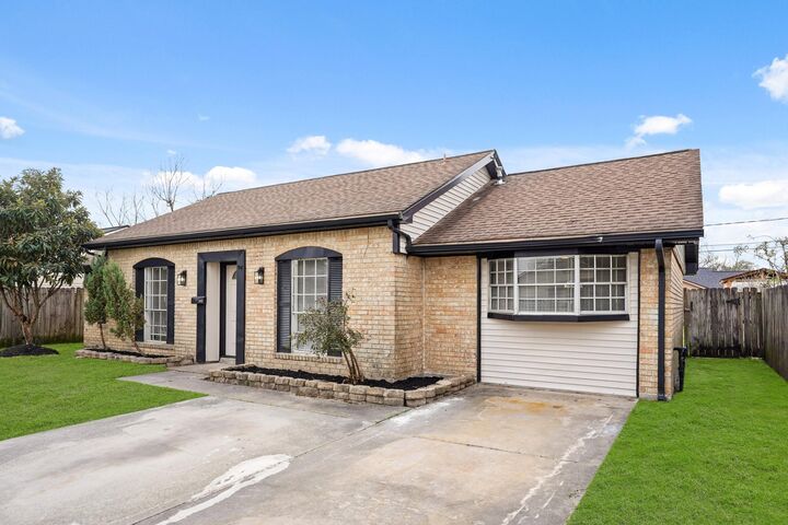 Property Photo: 9231 Cobbleshire Drive TX 77037