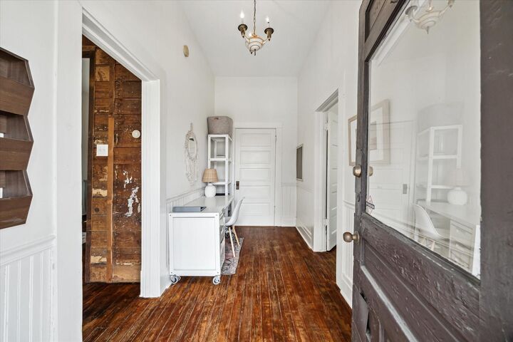 Property Photo:  411 Marie Street  TX 77009 